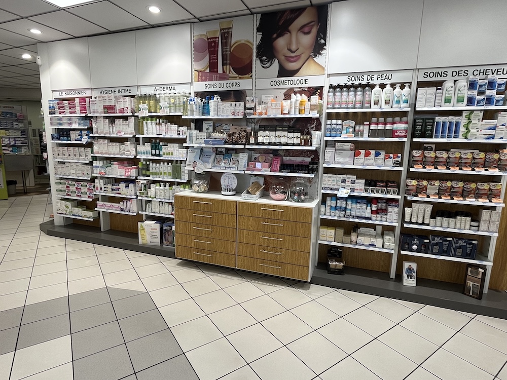 Espace de conseil de la Pharmacie de Paris à Dunkerque